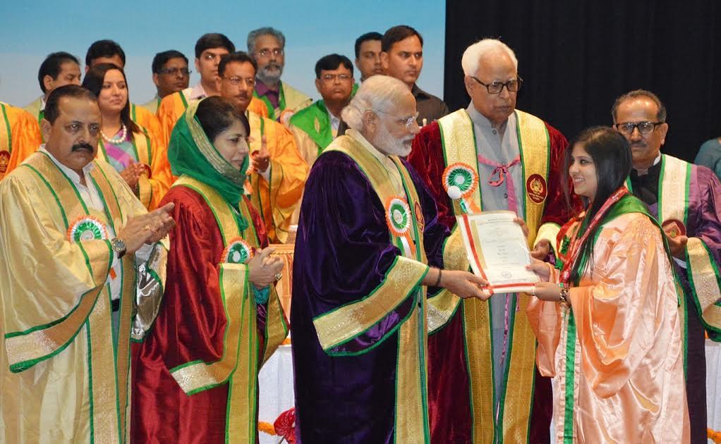 CM addresses 5th Convocation of SMVDU